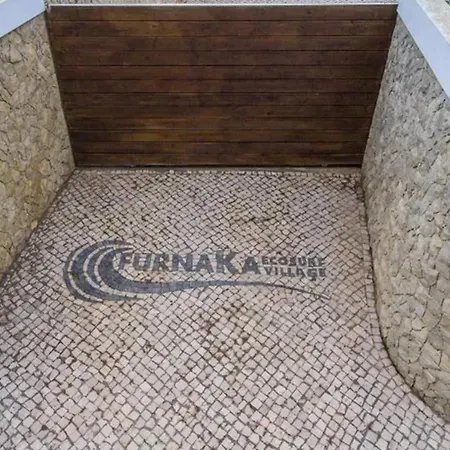 Charming House With Shared Pool In Atalaia, 110 M² Semesterbostad Lourinhã